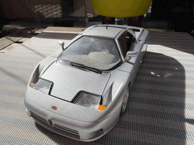 BBurago - Bugatti EB110 (1991)