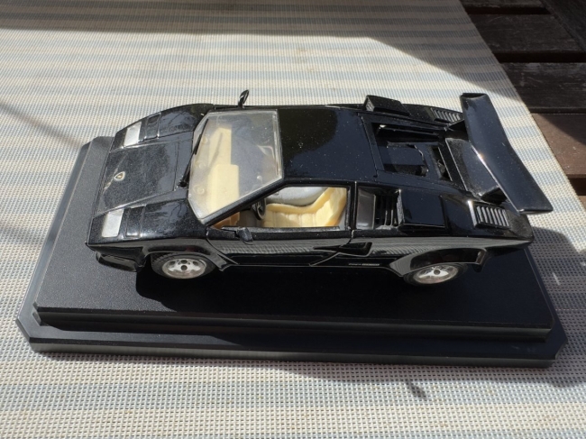 BBurago - Lamborghini Countach (1988)